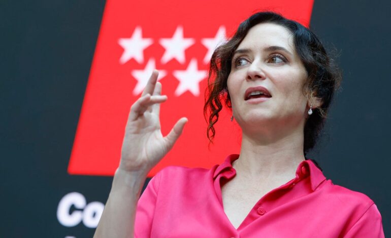 Ayuso llama «canalla» al consejero que denunció los ‘protocolos de la vergüenza’ y acusa a las familias de inventarse la cifra de muertes