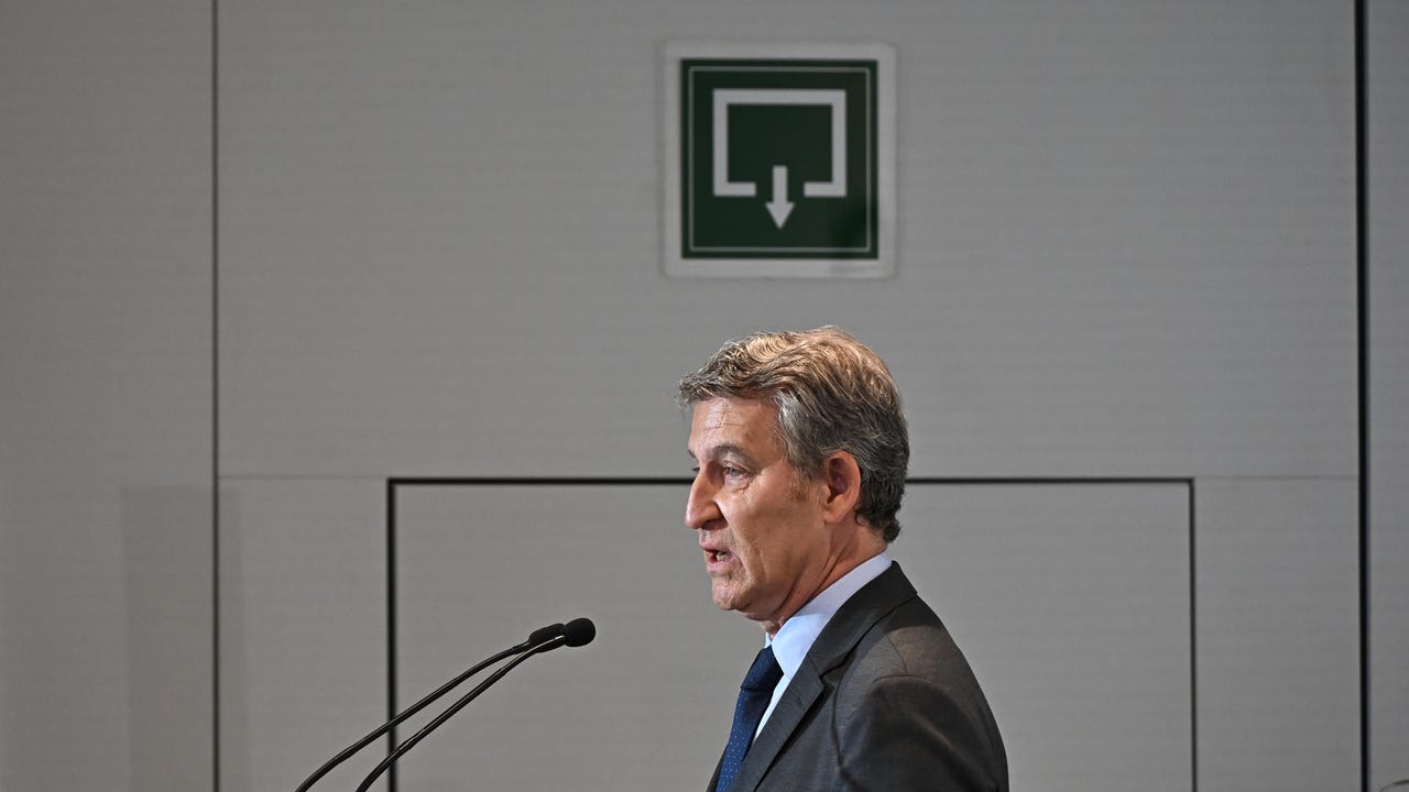 Feijóo afirma que Sánchez tiene «el proyecto más lesivo para la nación» incluida «la predemocracia»