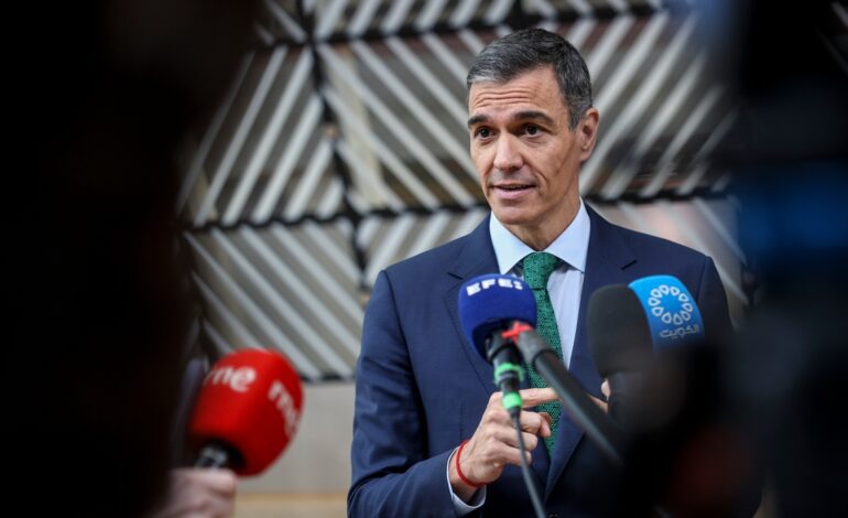 Era una crisis política que no debió salir de la política