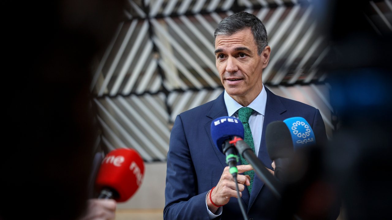 Era una crisis política que no debió salir de la política