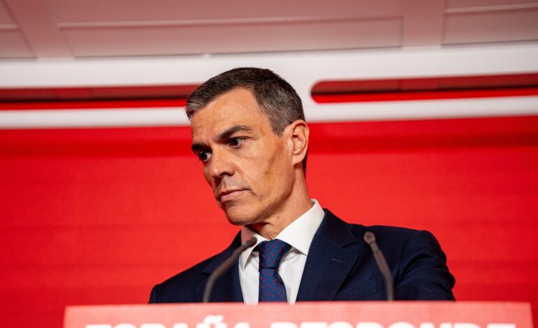 Sánchez tira de ‘manual de resistencia’ tras el demoledor informe contra Santos Cerdán con medidas insuficientes para todos