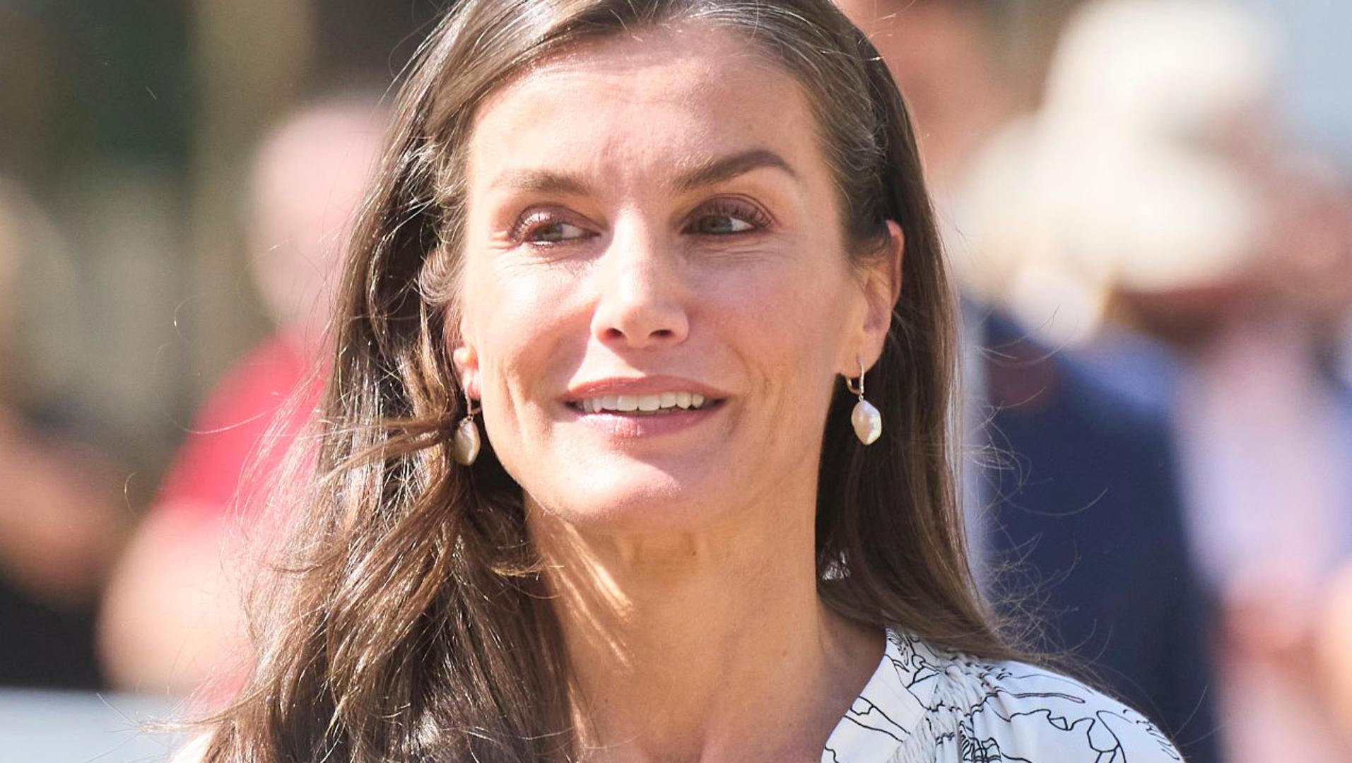 Por qué la reina Letizia siempre se hace este peinado: su truco favorito para recogerse el pelo