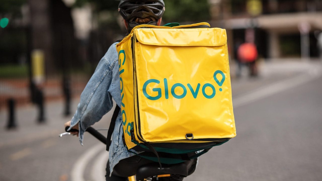 Bruselas multa a Glovo y Delivery Hero con 329 millones de euros por formar un cártel de reparto a domicilio