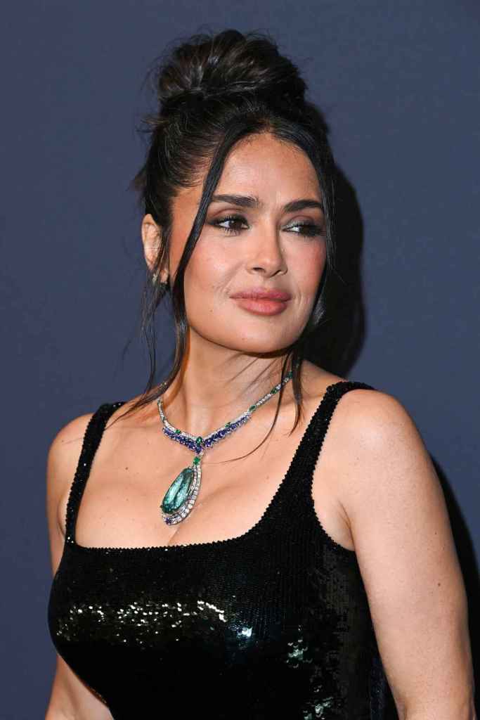 La rutina de belleza de Salma Hayek es algo controvertido