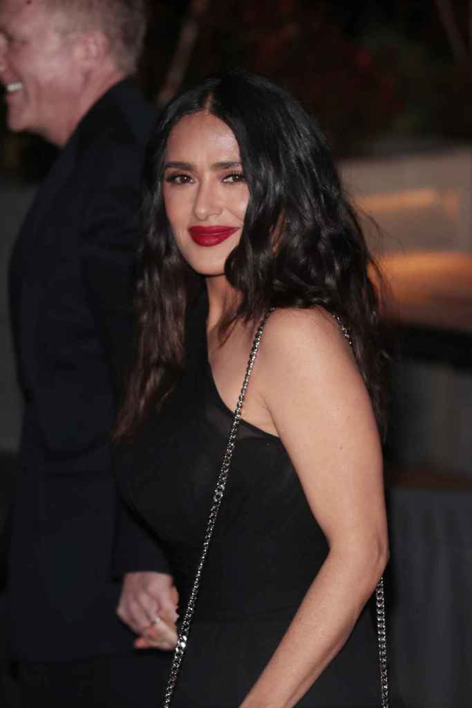 Salma Hayek ha aprendido muchos consejos de belleza de su abuela
