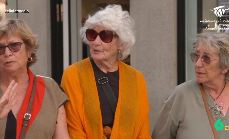Una señora, muy crítica con la gestión de Sánchez del escándalo de corrupción: "Va de víctima, de que no se enteraba de nada"