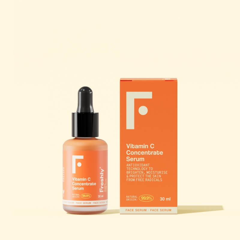 Suero recién vitamina C que ilumina la piel.