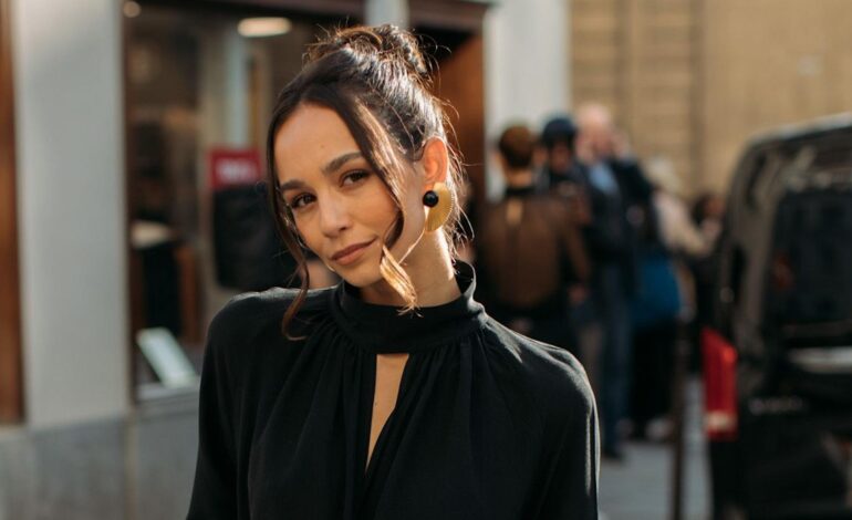 El tendy hair o moño tendencia que llevarás para ser la invitada perfecta