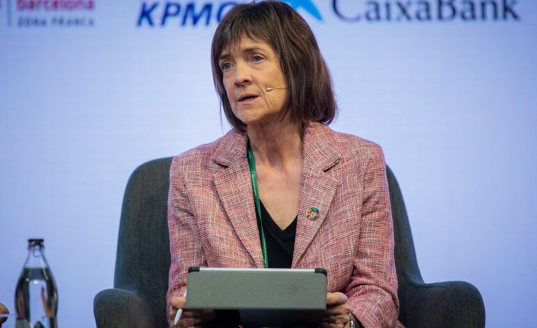 Teresa Garcia-Milà toma el relevo de Guardiola al frente del Círculo de Economía y marca una nueva etapa