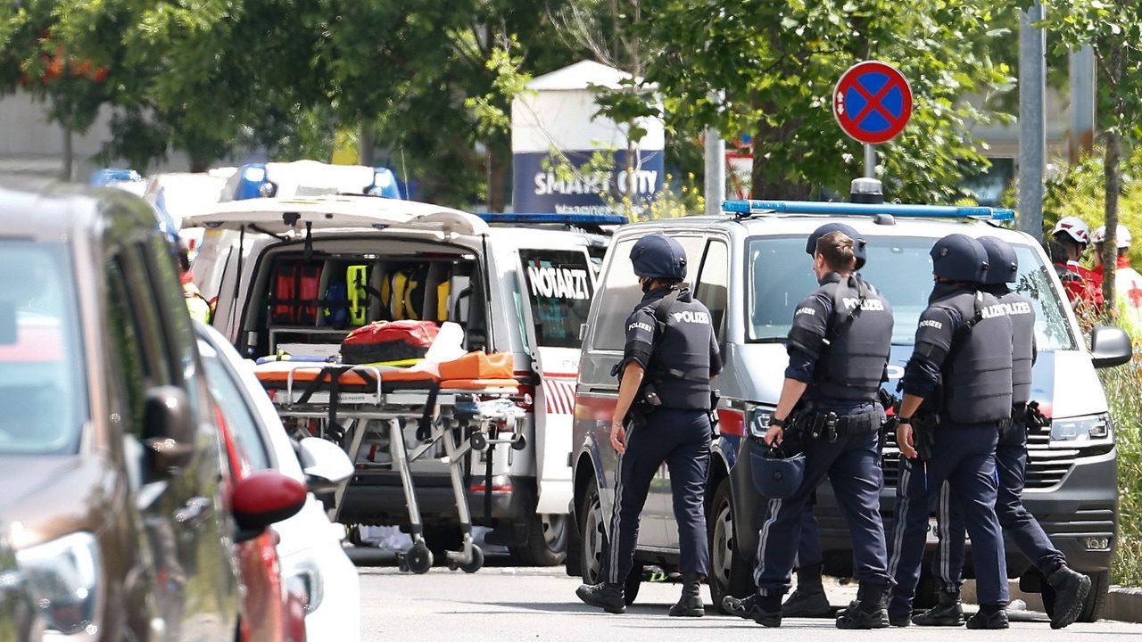 Un tiroteo en un instituto deja 10 víctimas mortales, incluido el atacante, en Graz, Austria
