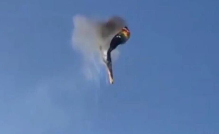al menos ocho personas mueren tras incendiarse un globo aerostático y caer al vacío