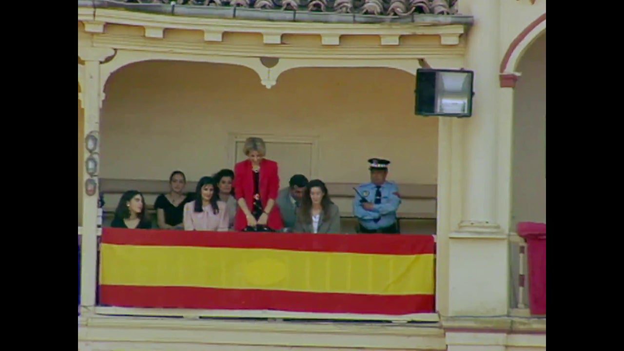 La única mujer del Ayuntamiento de Aranjuez, antitaurina y obligada a presidir la corrida de toros para mujeres de Jesulín