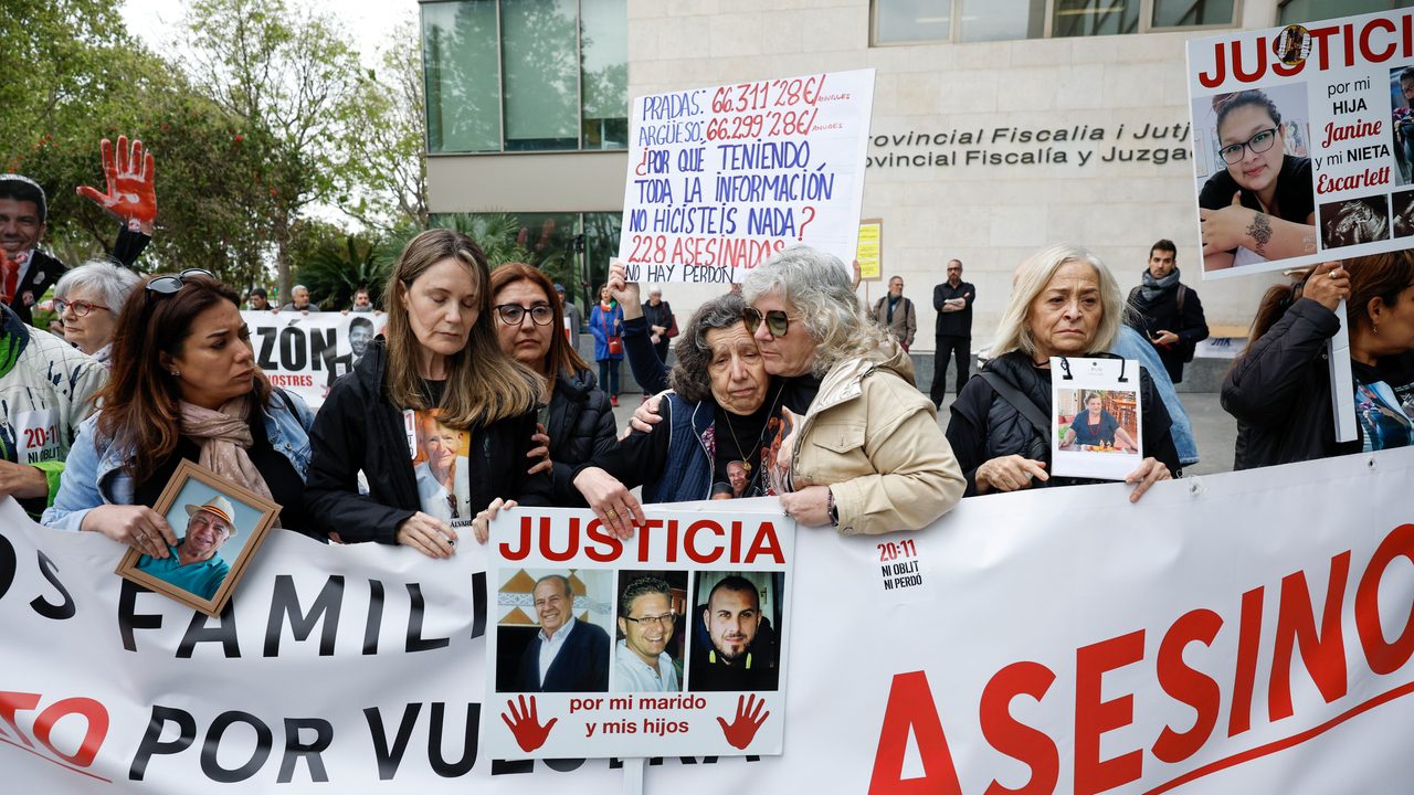 Las víctimas de la DANA de Valencia vuelven a salir a la calle cuando se cumplen ocho meses de la tragedia