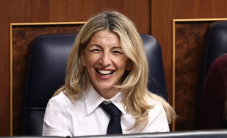 El paro cae en 58.000 personas y deja la afiliación en 21,5 millones por el «efecto verano»