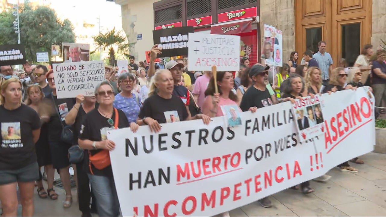 Las víctimas de la DANA toman las calles de Valencia por octava vez para seguir exigiendo responsabilidades a Mazón
