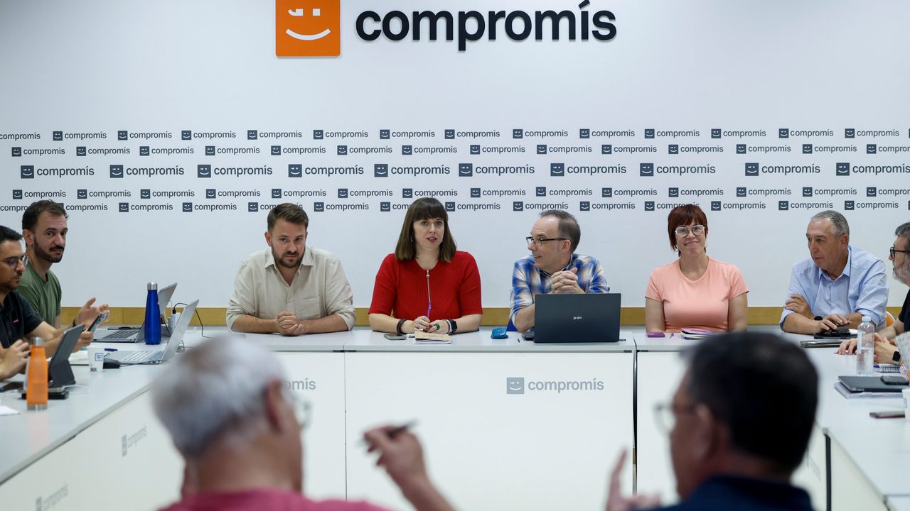 Compromís evita la ruptura con Sumar pero revisará el pacto con el grupo