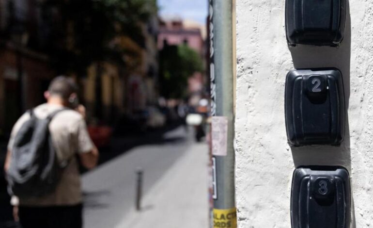 Amposta se convierte en una de las primeras ciudades de Catalunya en restringir las viviendas turísticas