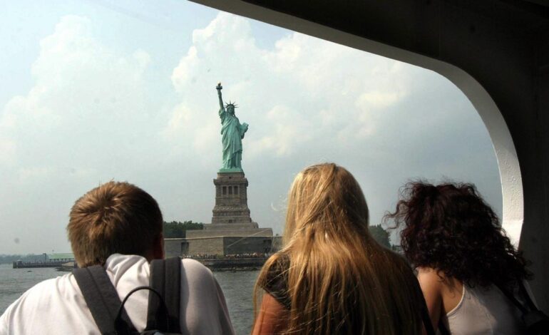 VIAJAR EEUU | Trump contra el turista: EEUU podría perder hasta 29.000 millones de dólares por la falta de visitantes
