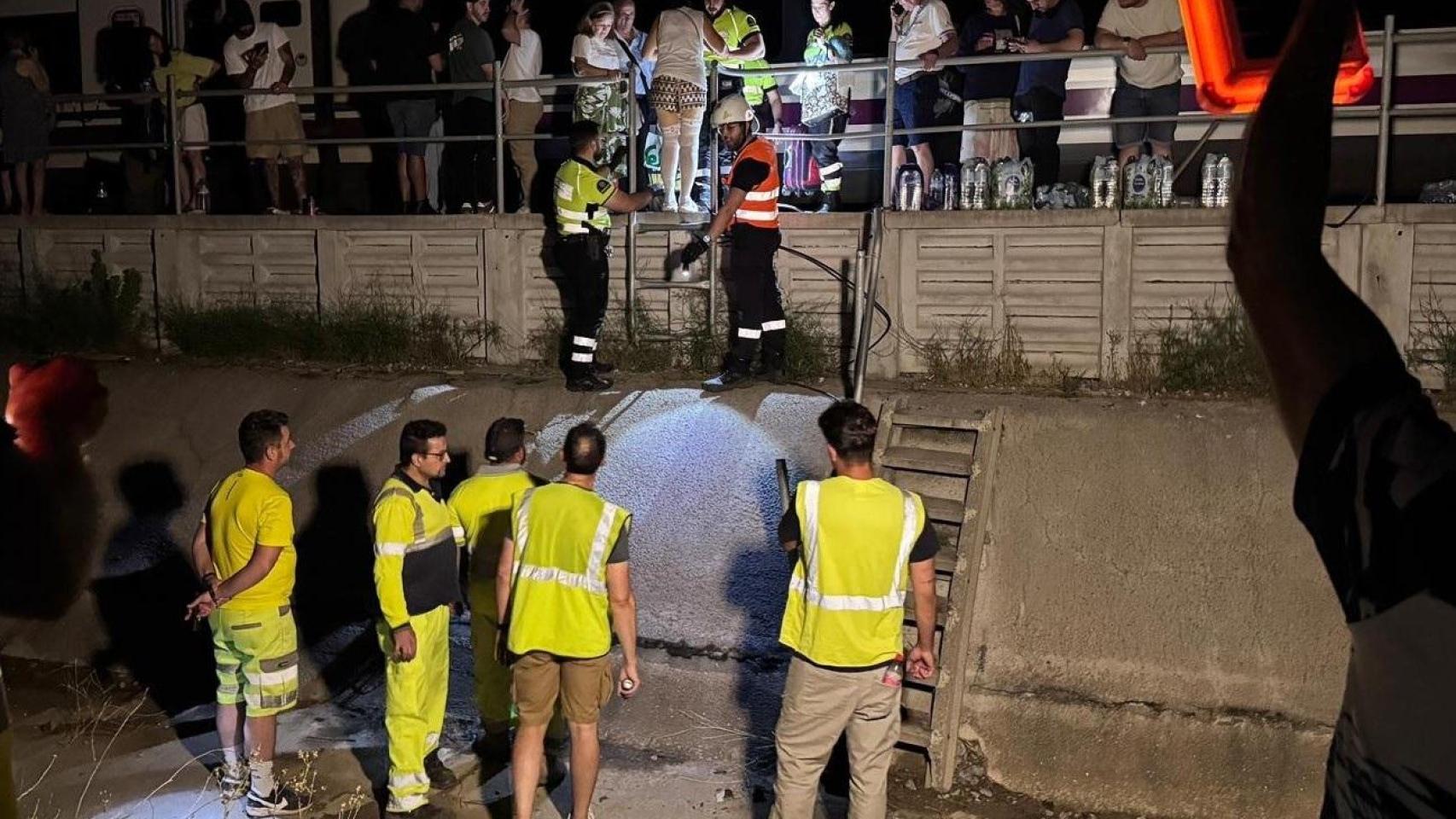 Adif hará cambios en la catenaria de La Sagra (Toledo) para reducir incidencias y culpa a Ouigo de empeorar el caos