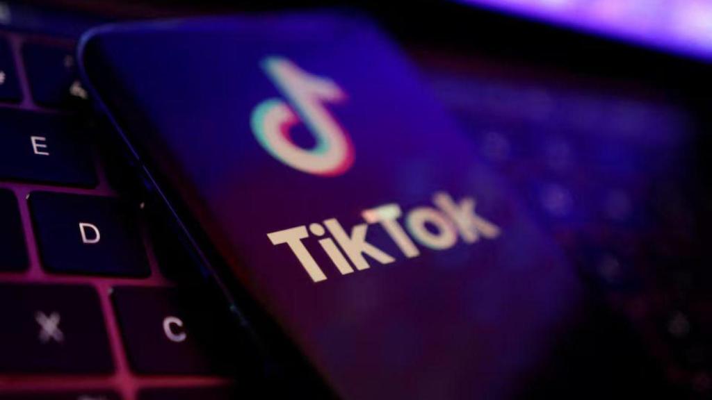 El logotipo de la aplicación Tiktok se ve en esta ilustración tomada el 22 de agosto de 2022.