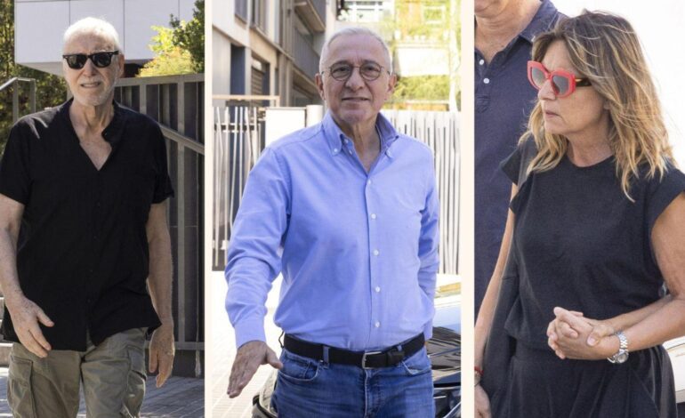 Mainat, Sardá y Noemí Galera, rotos en el último adiós a Toni Cruz, creador de ‘Operación Triunfo’ y ‘Crónicas Marcianas’
