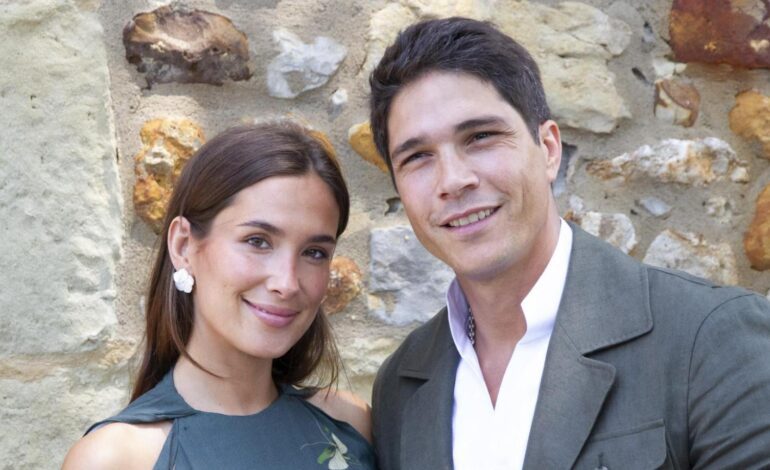 María Pombo, embarazada de su tercer hijo junto a su marido, Pablo Castellano