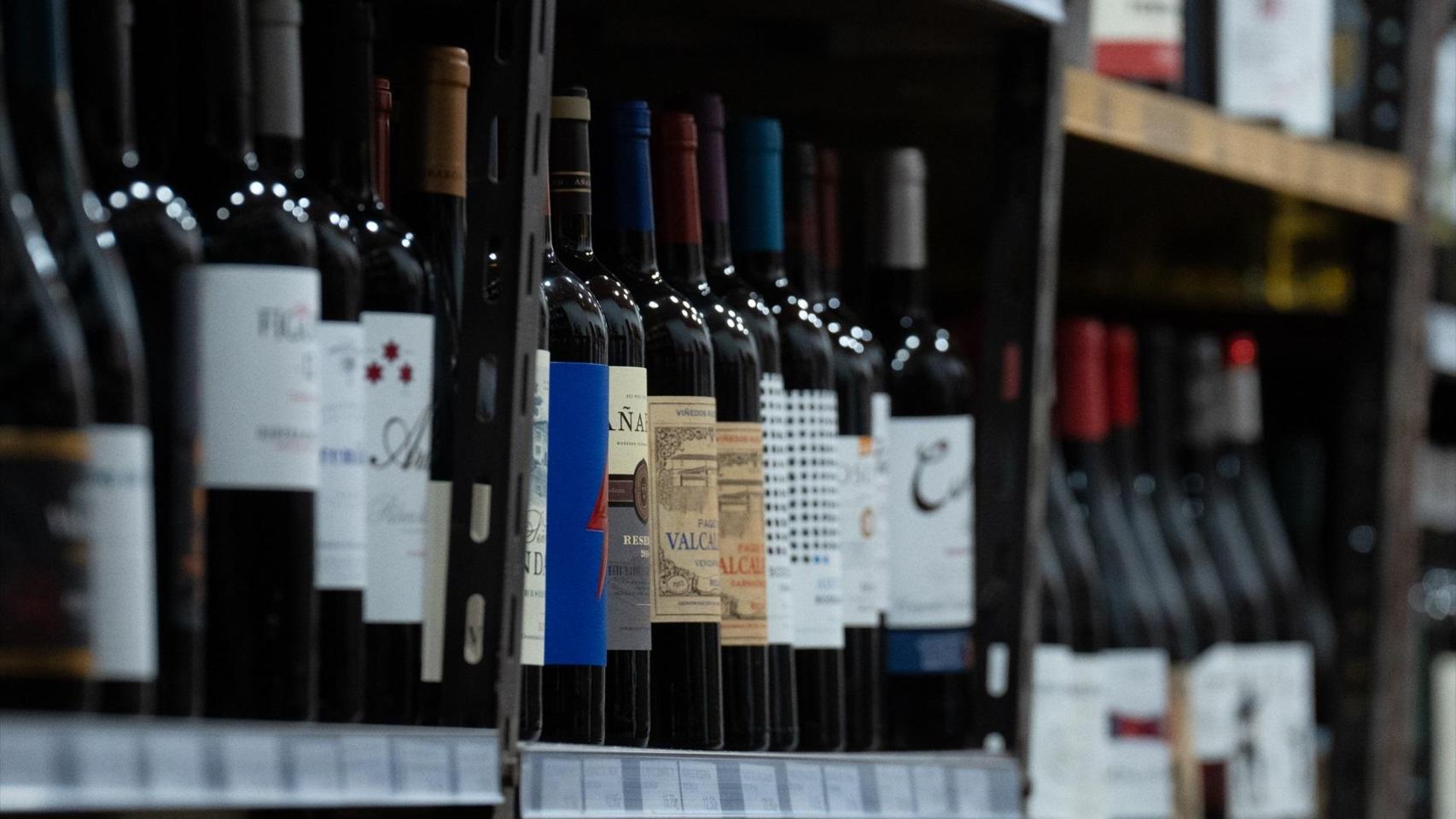 Las bodegas europeas reclaman dejar fuera al vino del arancel del 15% pactado con EEUU por el “grave impacto” en el sector