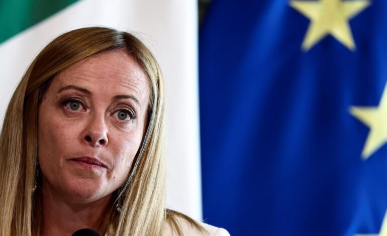 Meloni estudia liberar a más de 10.000 presos de las cárceles de Italia para aliviar el grave hacinamiento de sus prisiones