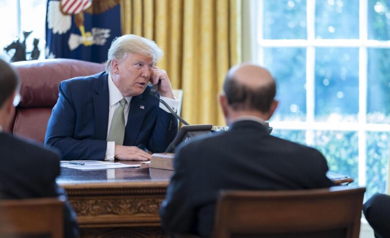 Trump cierra el servicio de prevención del suicidio para jóvenes LGTBIQ+, que recibía más de 9.000 llamadas al mes