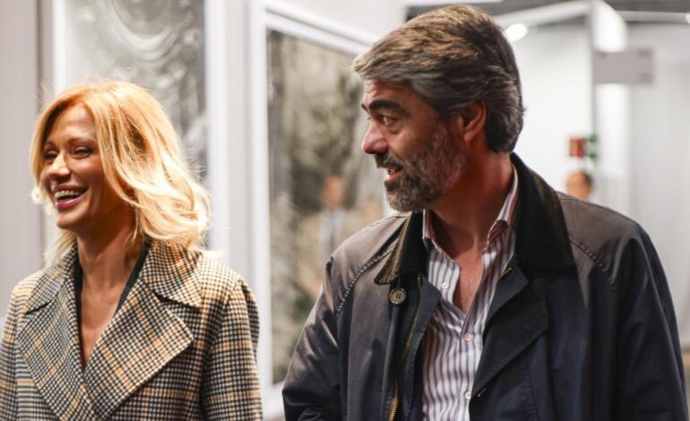 Imágenes del día: Susanna Griso cambia el calor por el frío y disfruta de su primer verano con Luis Enríquez en un impresionante destino al otro lado del Atlántico