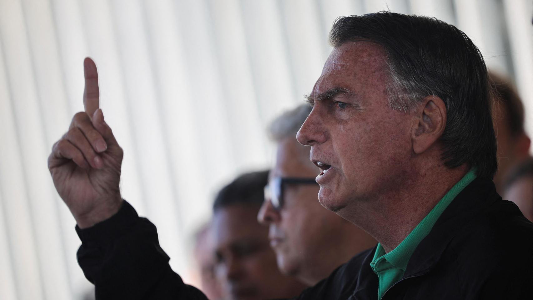 El Tribunal Supremo de Brasil impone a Bolsonaro el uso de una tobillera electrónica y le prohíbe usar redes sociales