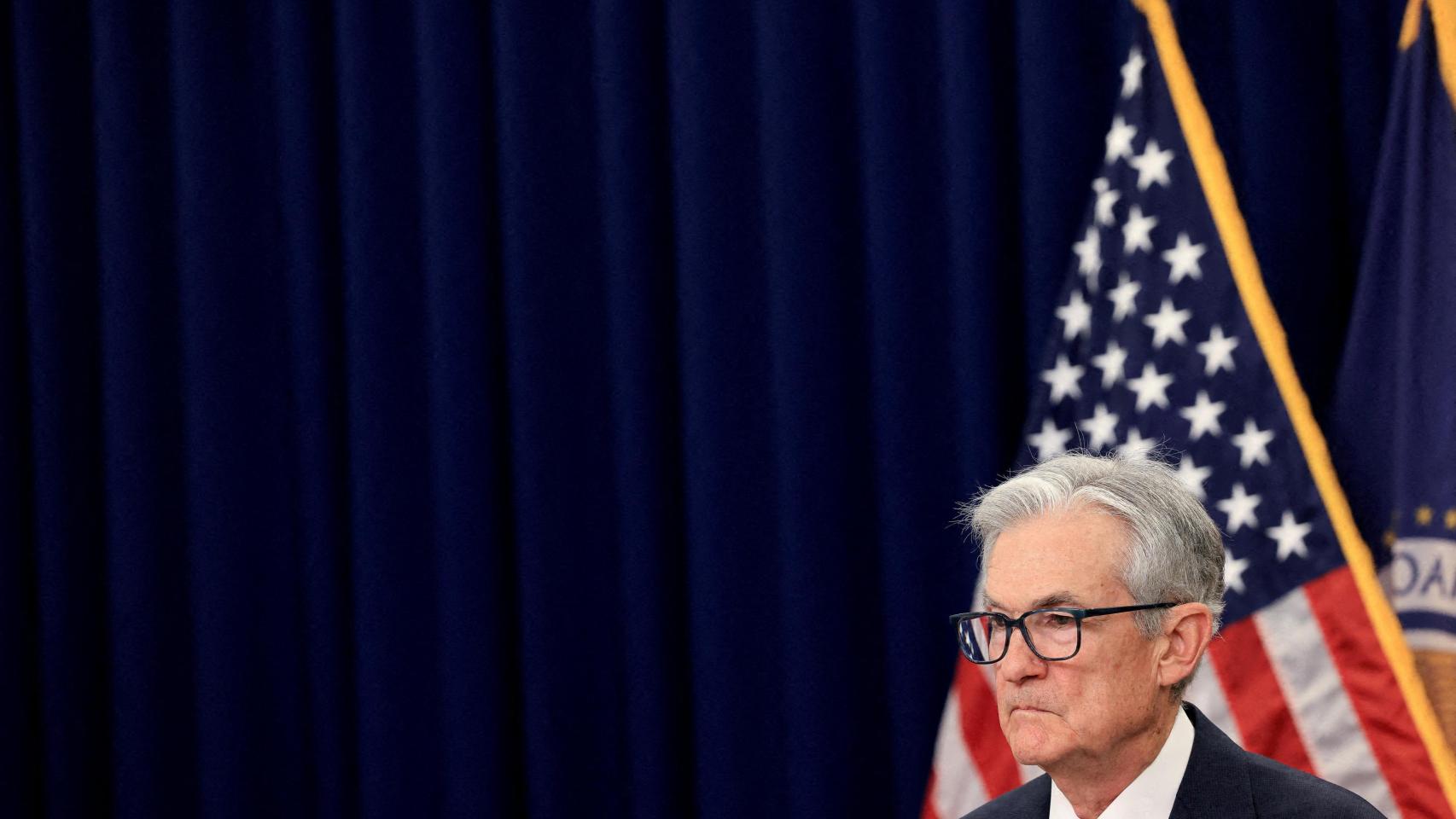 Trump vuelve a cargar contra el «idiota» de Powell y el presidente de la Fed defiende la reforma de la sede del banco central