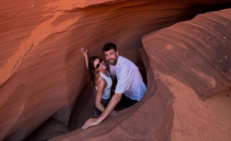 Imágenes del día:  Piqué y Clara Chía reaparecen juntos durante su romántico viaje al desierto de Arizona