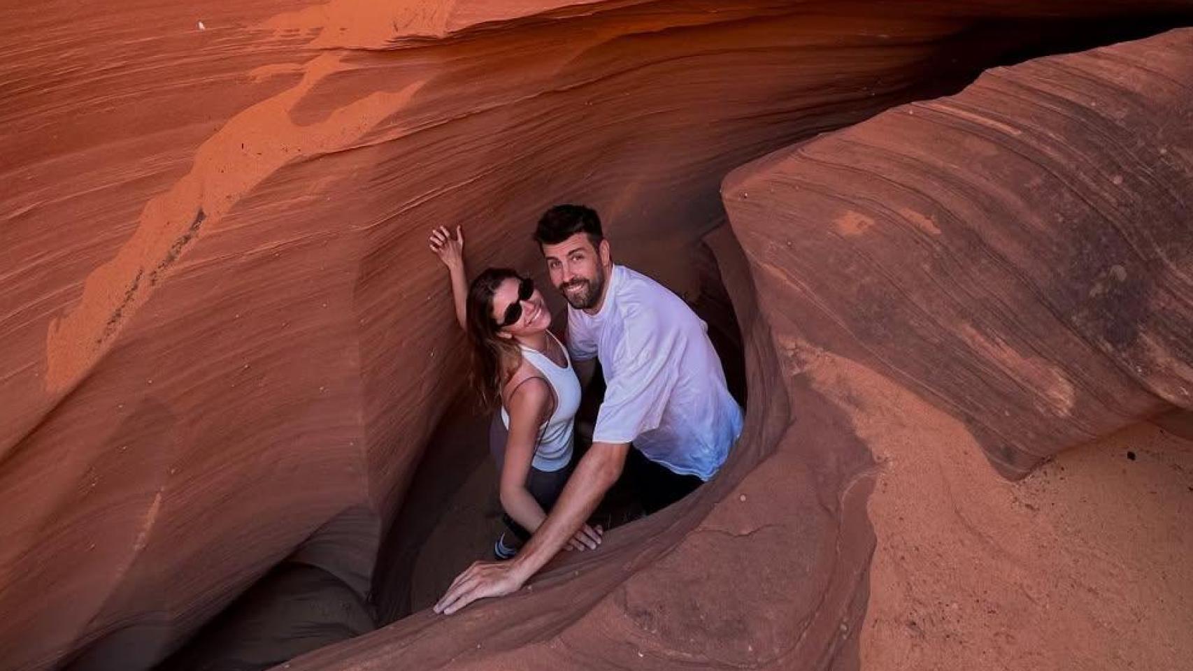 Imágenes del día:  Piqué y Clara Chía reaparecen juntos durante su romántico viaje al desierto de Arizona