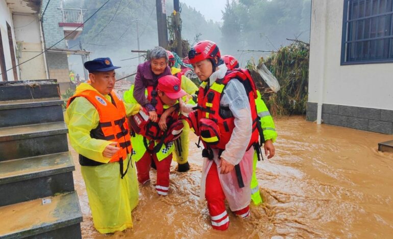 Al menos dos muertos y 10 desaparecidos tras las inundaciones por las fuertes lluvias en el este de China