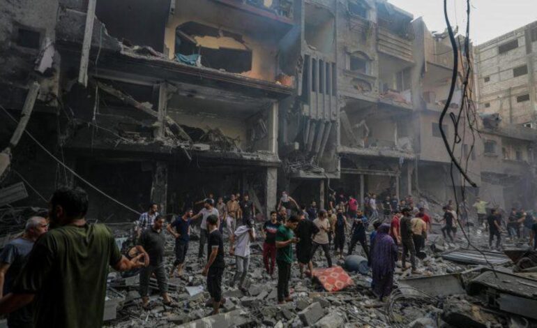 al menos 14 muertos y 25 heridos en un bombardeo