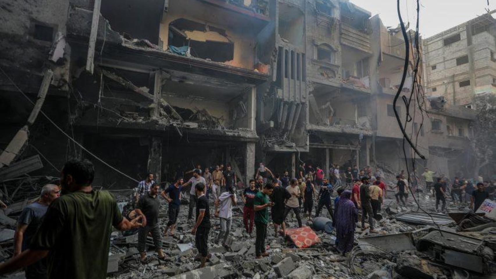 al menos 14 muertos y 25 heridos en un bombardeo