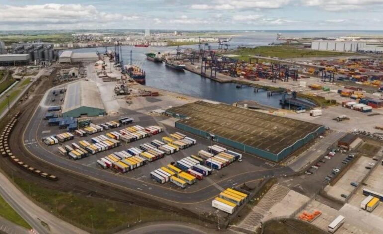 Amancio Ortega (Pontegadea) compra el 49% de la empresa logística británica PD Ports