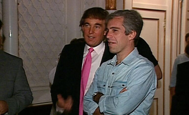 El Departamento de Justicia de EEUU avisó a Donald Trump en mayo de que su nombre figura en los ‘archivos de Epstein’