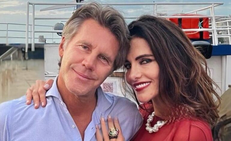 Adriana Abascal consolida su relación con Manuel Filiberto de Saboya (y también su marca): debut 'royal' y reclamo de 'celebs'