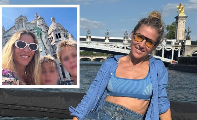 Elsa Pataky presume de sus mellizos en su divertida escapada cultural a Francia (sin Chris Hemsworth)
