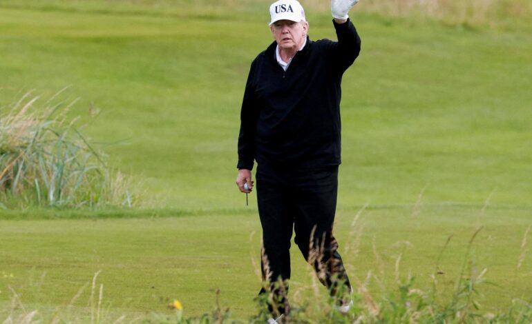 Trump insta a tomar medidas contra la inmigración y afirma que los molinos de viento «arruinan» a los europeos