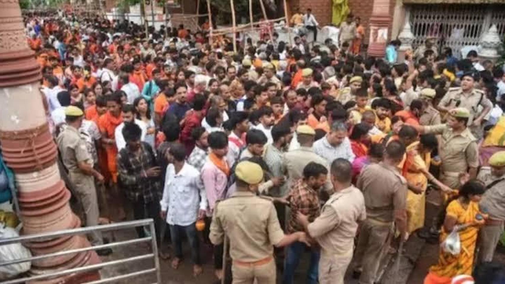 Una estampida causada por un grupo de monos deja al menos dos muertos y 29 heridos en un evento religioso en India