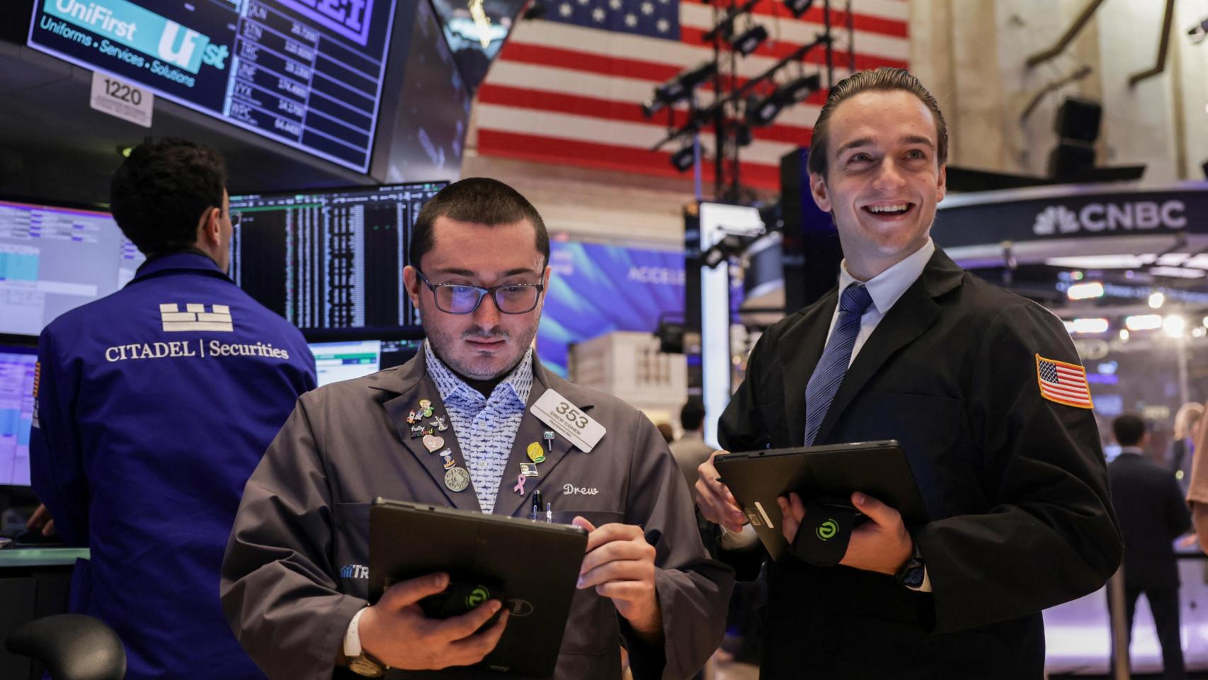 Wall Street espera a la Fed y a los resultados de Meta y Microsoft con ligeras subidas