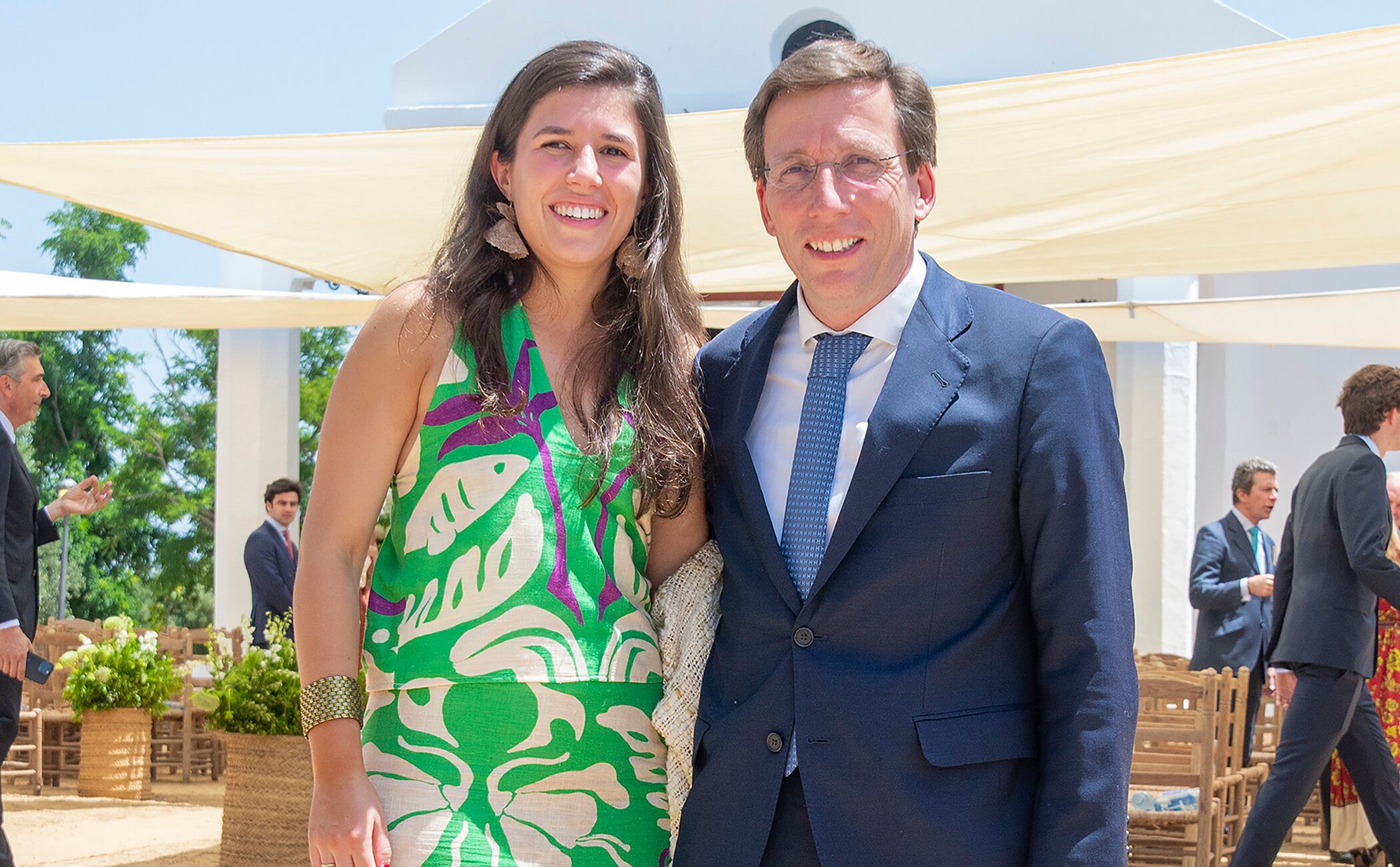 José Luis Martínez Almeida y Teresa Urquijo se convierten en padres de su primer hijo