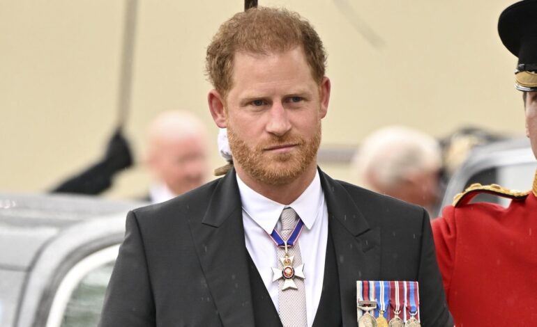 El Príncipe Harry mueve ficha: impulsa una reconciliación con Carlos III mientras Guillermo y Kate siguen siendo un obstáculo