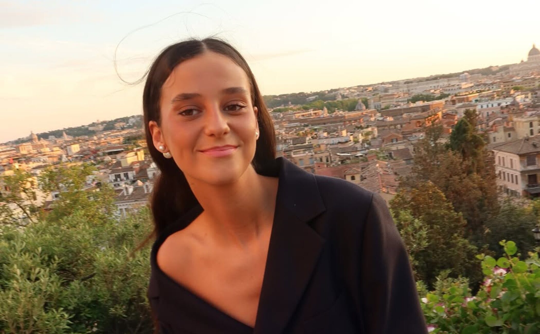 Victoria Federica felicita a Froilán con dos fotos inéditas y un mensaje que desvela su vínculo