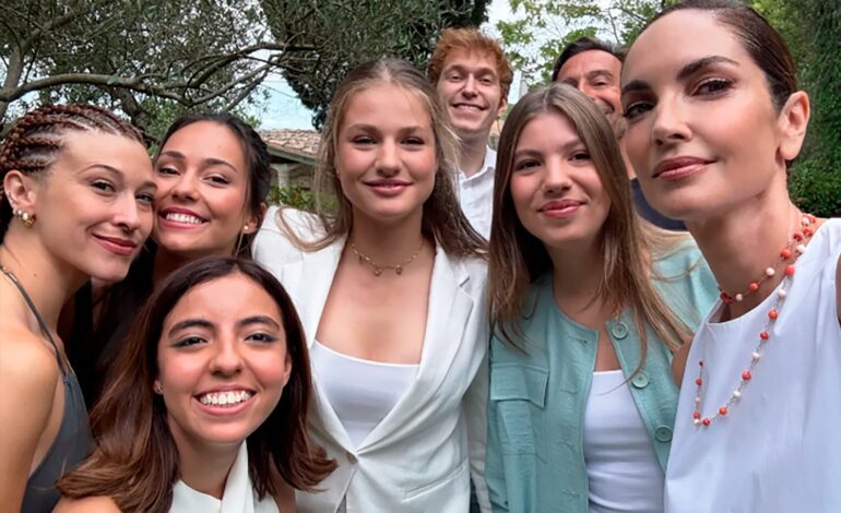 La Princesa Leonor y la Infanta Sofía brillan en Sant Martí Vell: acto conjunto y selfie con su ‘prima’ Eugenia Silvia