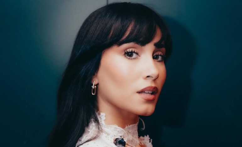 Aitana arrasa en el Metropolitano con un espectáculo lleno de emoción, colaboraciones y guiños a su carrera