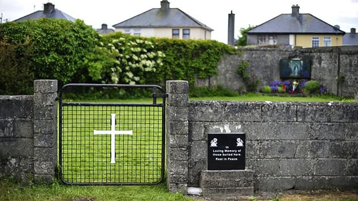 Irlanda empieza a buscar los restos de casi 800 bebés enterrados en secreto en un centro religioso para madres solteras